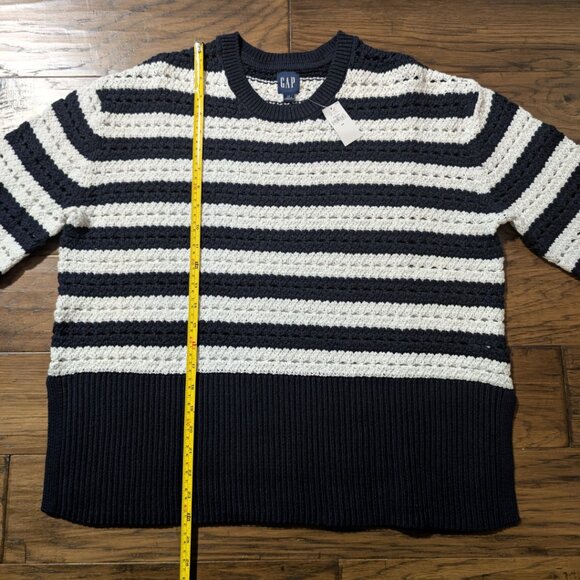 New Gap 24/7 Split Hem Crochet sweater navy striped size small - Picture 6 of 16